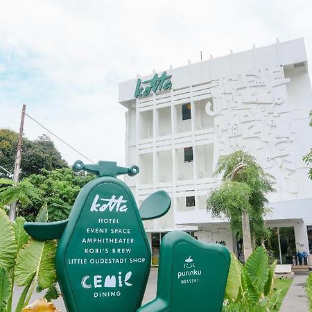 Kotta Hotel เซอมารัง ภายนอก รูปภาพ